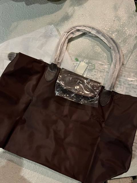 Məhsul: Qadın tote çantası (2 rəng)original biri 120 m - Model — 120 ₼ · Bakı · Çantalar, çamadanlar, cüzdanlar Məhsul: Qadın tote çantası (2 rəng)original biri 120 m - Model — Bakı