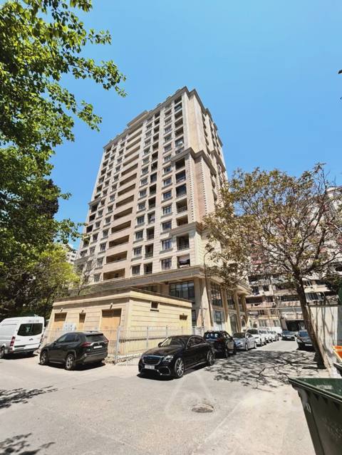 4 otaqlı mənzil, 174 m², Faiq Yusifov küçə — Bakı