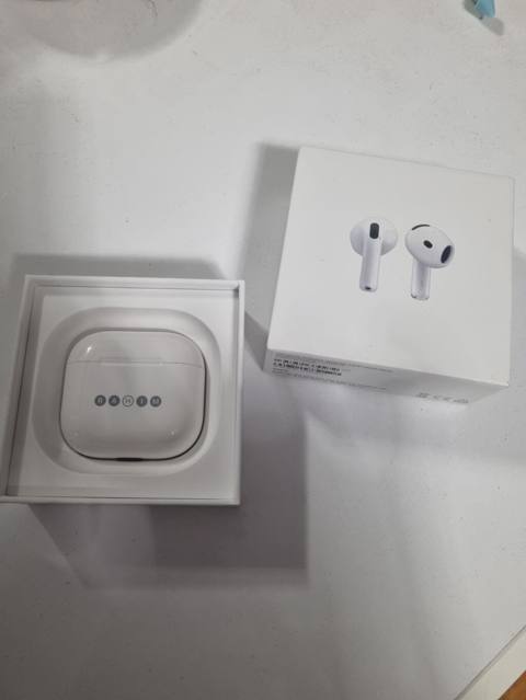 Apple Airpods 5 ANC Sıfır kimidir. 3 gün istifadə olunub. Apple — 100 ₼ · Bakı · Qulaqcıqlar Apple Airpods 5 ANC Sıfır kimidir. 3 gün istifadə olunub. Apple — Bakı