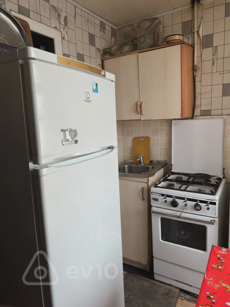 For rent: 1-room apartment (old building), 60 m² — Mənzil, Bakı (6)