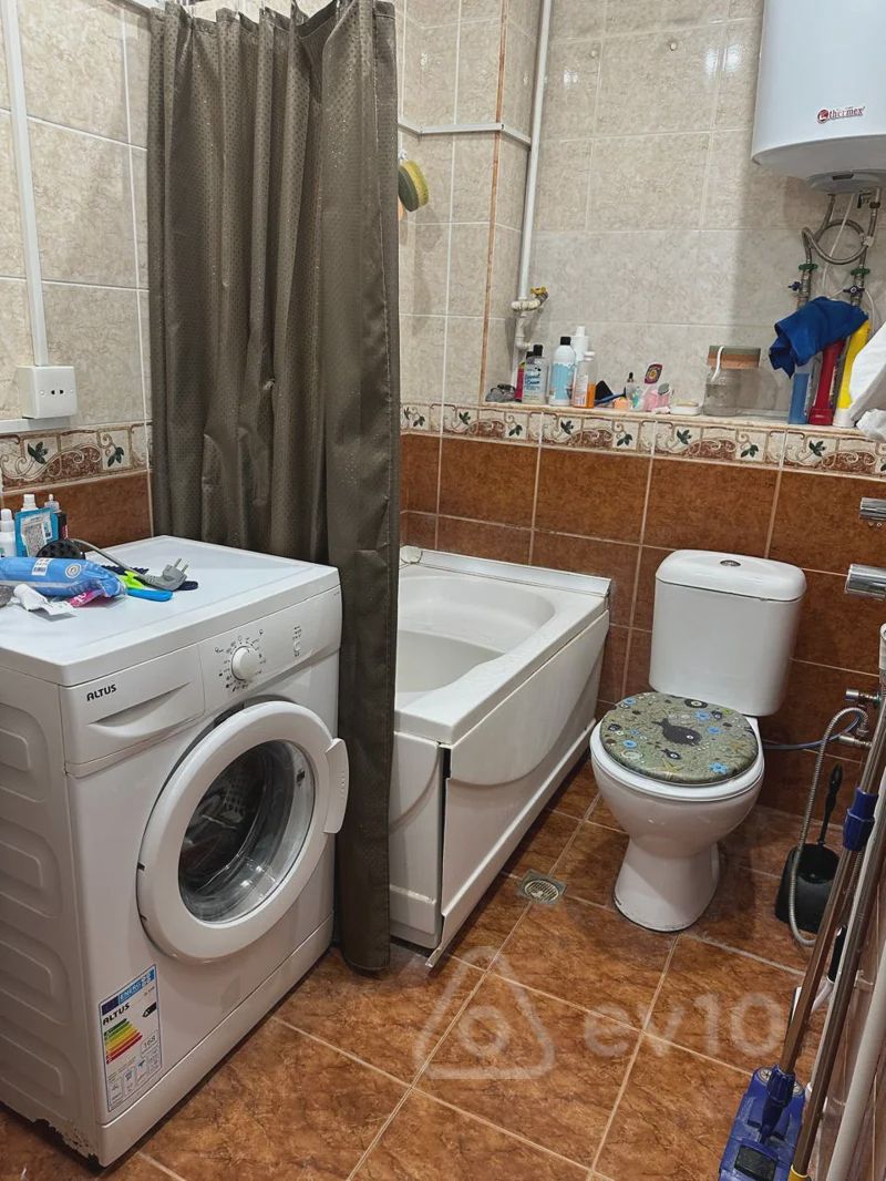 იყიდება 2-ოთახიანი apartment (old building), 48 მ² — Mənzil, Bakı (12)