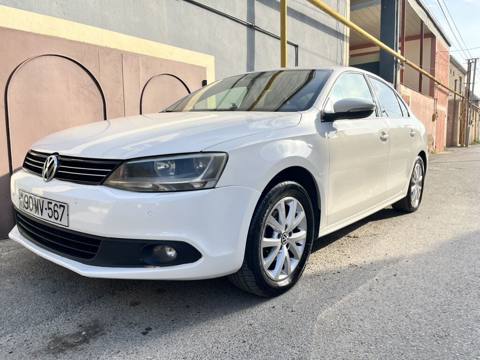 Volkswagen Jetta: 2 l 2013 il Sedan — 12 800 ₼ · Bakı · Avtomobillər Volkswagen Jetta: 2 l 2013 il Sedan — Bakı