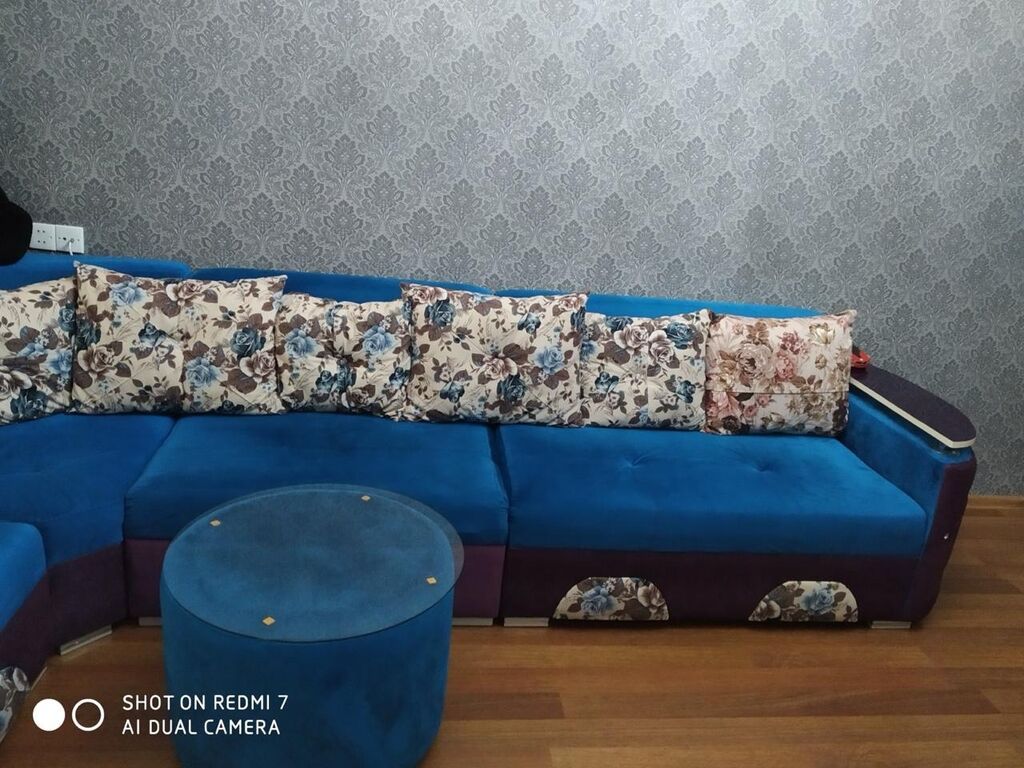 Mavi məxməri künc divan dəsti - Geniş L-şəkilli künc divan: dərin — Yumşaq mobilya dəstləri, Bakı (2)