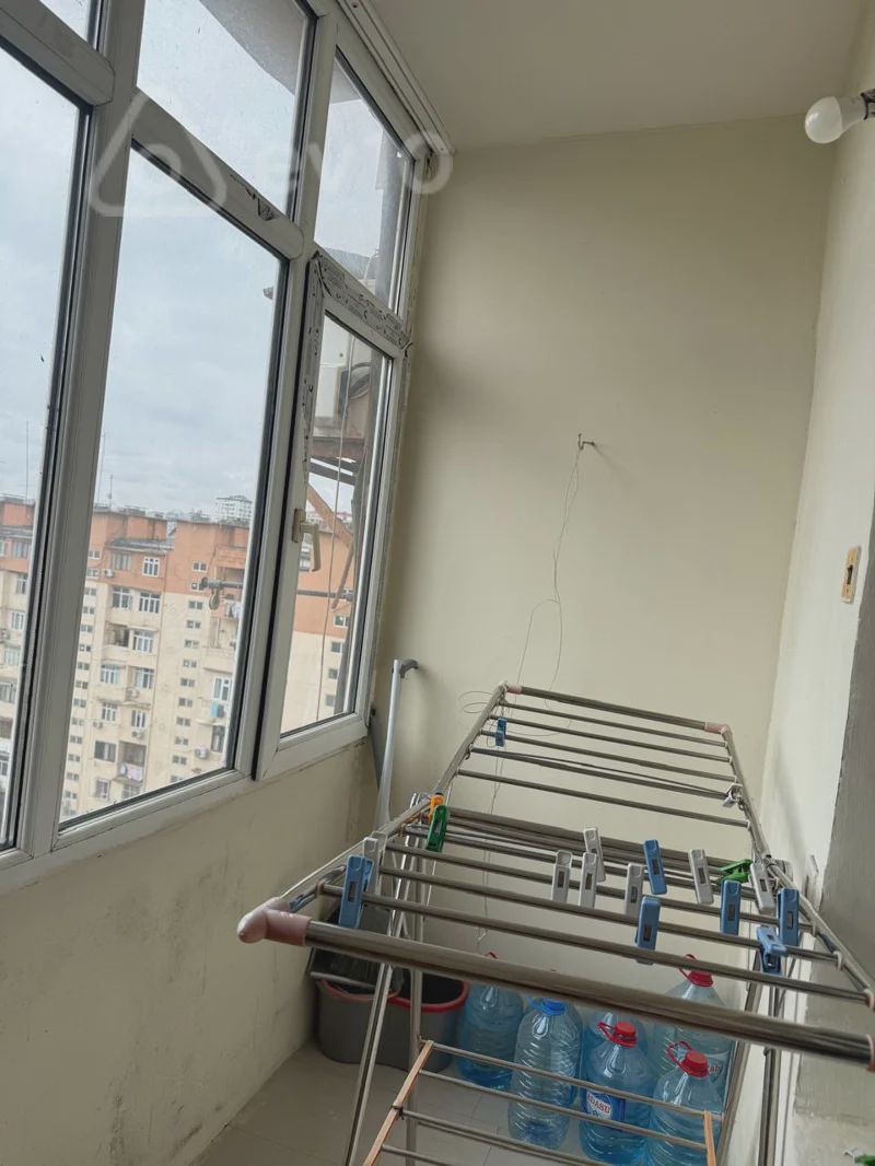 For sale: 2-room apartment (old building), 76 m² — Mənzil, Bakı (12)