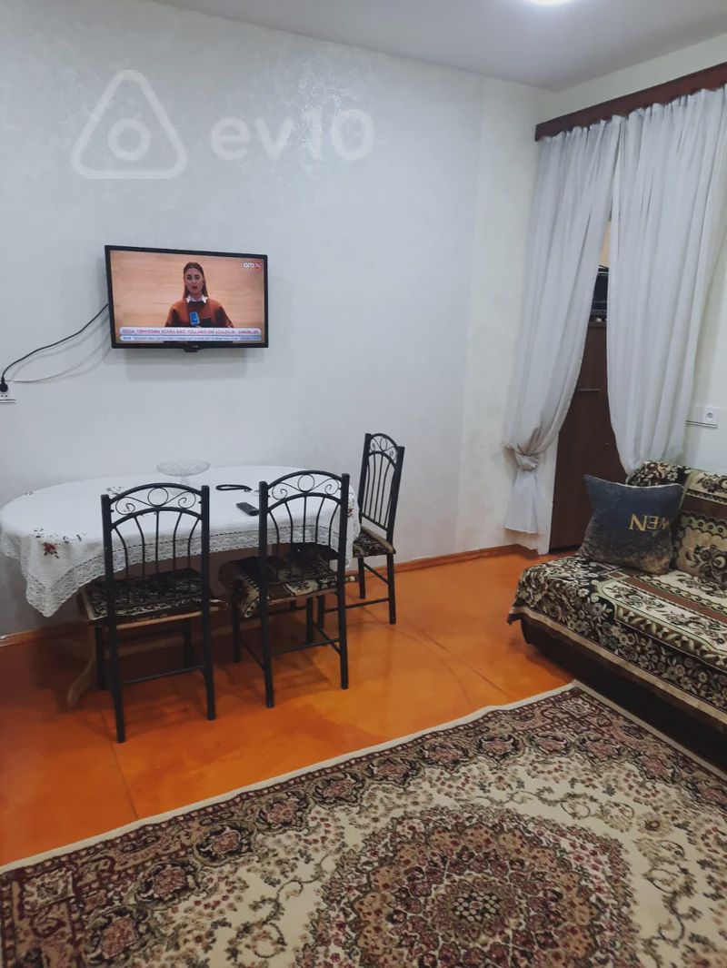For rent: 1-room apartment (old building), 45 m² — Mənzil, Bakı (4)