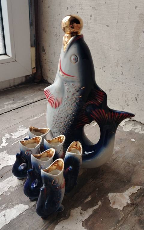 Porcelan “balıq” dəstəsi – qrafin və stəkanlar - Tərkib: 1 ədəd balıq — 60 ₼ · Bakı · Süfrə qabı Porcelan “balıq” dəstəsi – qrafin və stəkanlar - Tərkib: 1 ədəd balıq — Bakı