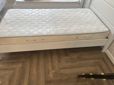 2eded matras 100azn.teze kimidi — Xırdalan