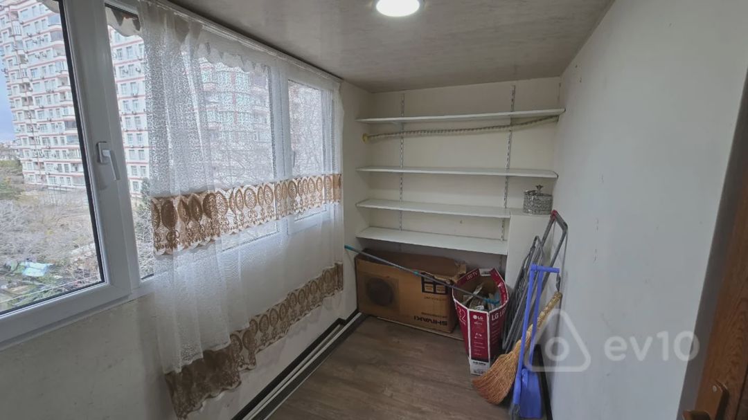 For rent: 3-room apartment (old building), 75 m² — Mənzil, Bakı (11)