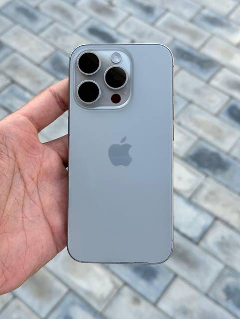 IPhone 15 Pro, 128 GB, Gümüşü, Face ID — 1 220 ₼ · Bakı · Apple iPhone IPhone 15 Pro, 128 GB, Gümüşü, Face ID — Bakı