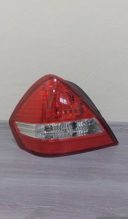 Stop işığı Nissan Tiida — Bakı