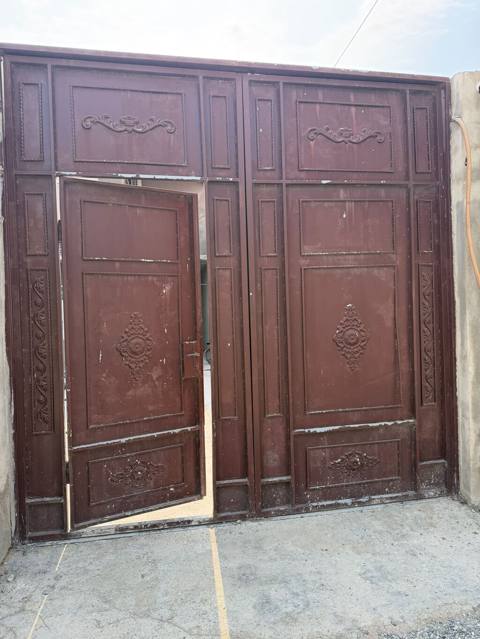 Darvaza 700azn.Cox keyfiyyətli yigilib. 3/3 ölçüdedi. Ünvan Bine — 700 ₼ · Bakı · Pəncərələr, qapılar, balkonlar Darvaza 700azn.Cox keyfiyyətli yigilib. 3/3 ölçüdedi. Ünvan Bine — Bakı