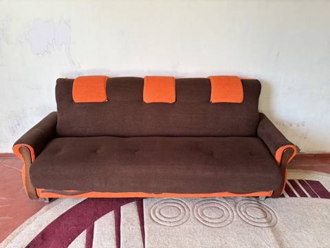 Qəhvəyi-narıncı rəngli 3 nəfərlik divan — Saray