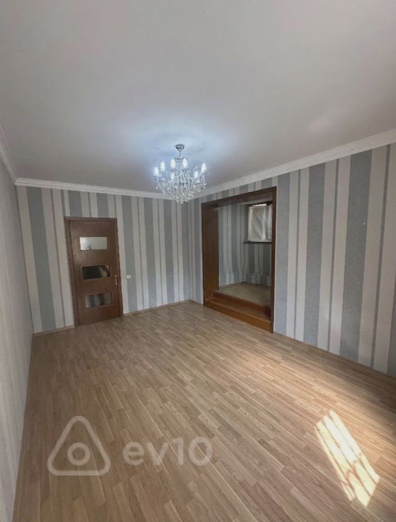 For rent: 2-room apartment (old building), 60 m² — Mənzil, Bakı (2)
