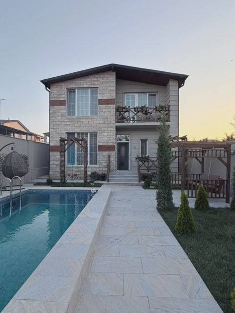 Satılır: 6 Otaq, Evlər/Villalar, Xəzər r., Mərdəkan q., 200.00 m² — Үй, вилла