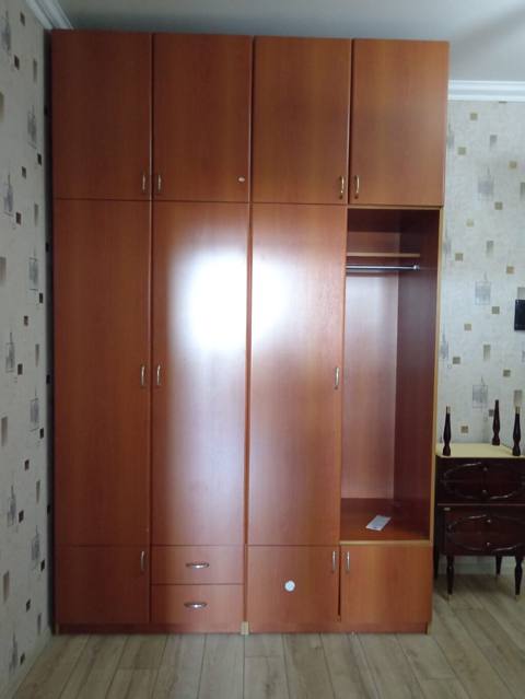 Dəhliz dolabı 70 azn azn ölçi hün 3 eni 2 təcilidi diyə bu — Mobilya