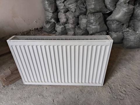 4 ədəd 80 uzununda Radyator 1 ədədi 40 manat təzədi işlənməyib — Digah