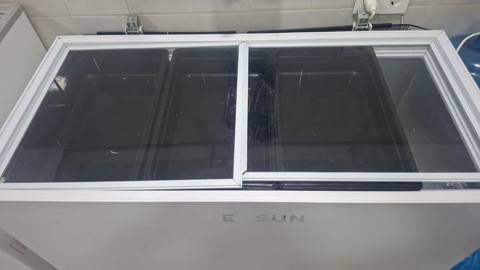 Soyuducu satilir‼ 600 azn Olcu 120 ideal veziyyetde. Sumqayit6363 — Soğutma ekipmanları