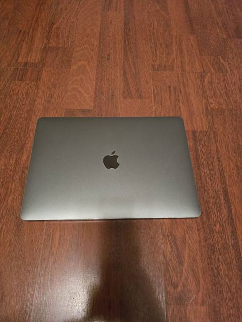 MacBook Pro 2019 — 13 düym Model: MacBook Pro 2019 Ekran: 13 — Goods
