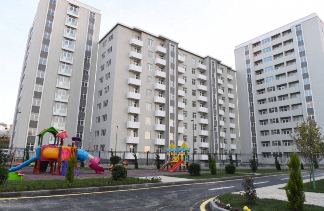 For sale: 4-room apartment (new building), 85 m² — Mənzil, Bakı (2)