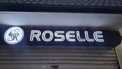 Rosselle reklam lövhəsi Brend adı Rosselle olan premium — 300 ₼ · Баку · Reklam vəsiqlələri Rosselle reklam lövhəsi Brend adı Rosselle olan premium — Баку