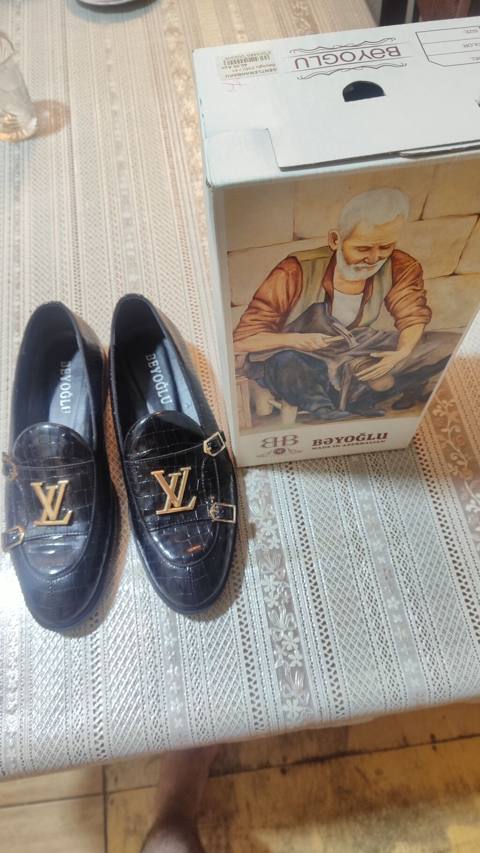 Beyoğlu markalı kiwi ayaqqabısı. Klassik loafer üslubunda hazırlanıb — 35 ₼ · Baku · Mokasin Beyoğlu markalı kiwi ayaqqabısı. Klassik loafer üslubunda hazırlanıb — Baku