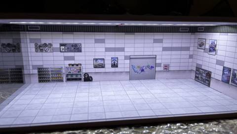 LED işıqlandırmalı miniatür diorama vitrin/qaraj maketi — Baku