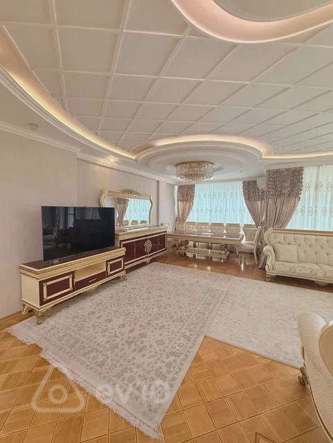 3 otaqlı mənzil, 142 m², Bakıxanov prospekti — kirayə — Vüsal Bəy