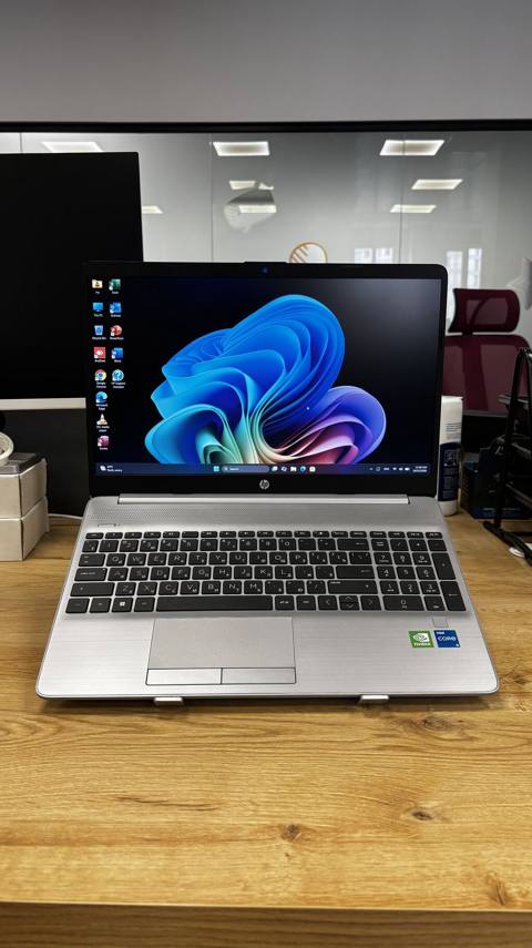 Satılır Hp 250 G9 Leptop 22 gün istifadə olub, İdeal vəziyyətdə — UltraBook az