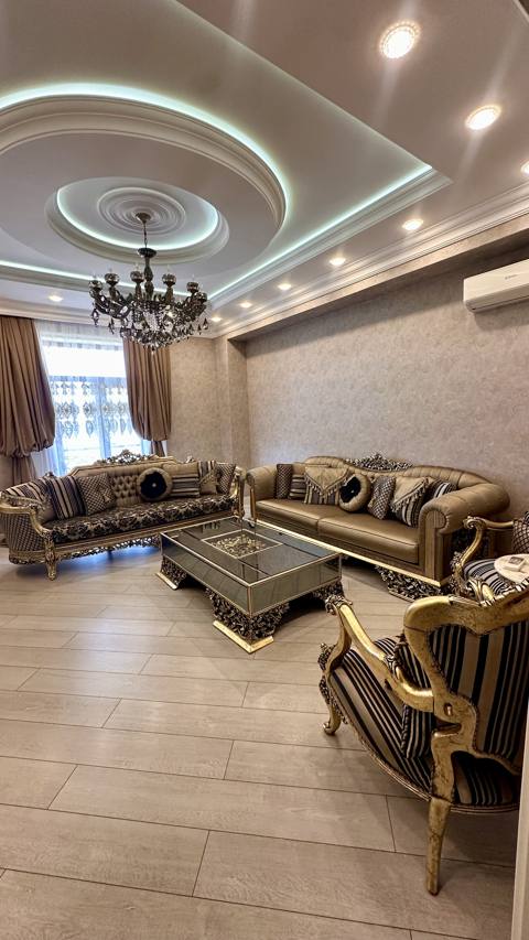 Kirayə: 4 otaqlı mənzil, 160 m², 5/8 mərtəbə — Mərkəzi Bulvar küçəsi — Недвижимость
