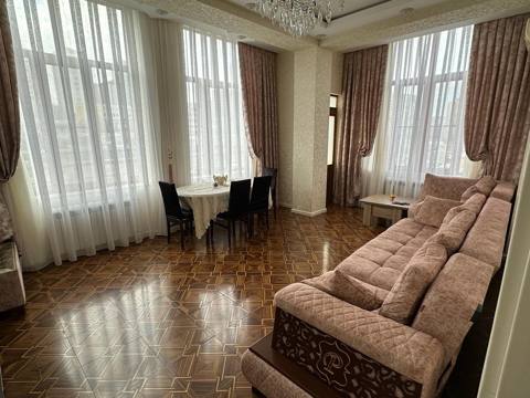 Satılır: 2 otaqlı mənzil, 80 m², 6/14 mərtəbə — İsmayıl bəy Qutqaşınlı küçəsi — Bakı