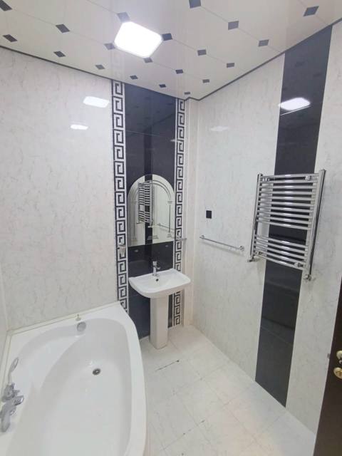 Satılır: 4 otaqlı mənzil, 180 m², 17/18 mərtəbə — Təbriz küçəsi — Бакиханов