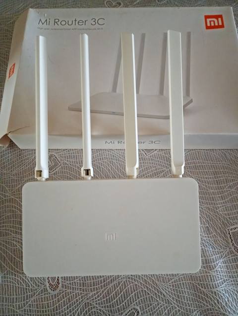 Xiaomi Mi Router Wi‑Fi router. az islenib 4G Ağ rəngi, yığcam və — 20 ₼ · Sumgayit · Şəbəkə və server avadanlığı Xiaomi Mi Router Wi‑Fi router. az islenib 4G Ağ rəngi, yığcam və — Sumgayit