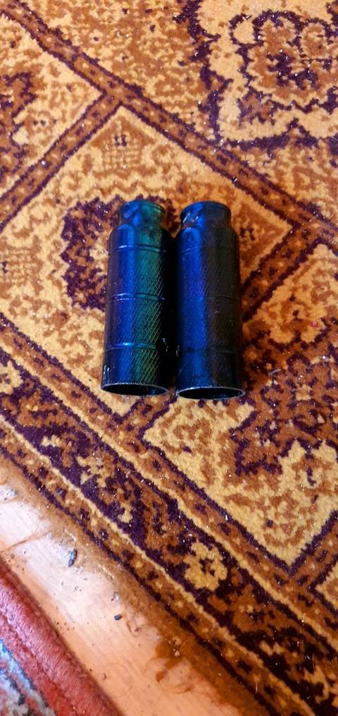 Velosiped üçün sükan tutacaqları (2 ədəd) Metaldan hazırlanmış, mavi — 10 ₼ · Gobu · Ehtiyat hissələri və aksesuarlar Velosiped üçün sükan tutacaqları (2 ədəd) Metaldan hazırlanmış, mavi — Gobu