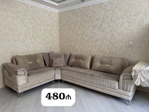 Künc divan satılır 480₼. ölçü 3×2. açılır,baza var.Ünvan Razin — Жұмсақ жиһаз