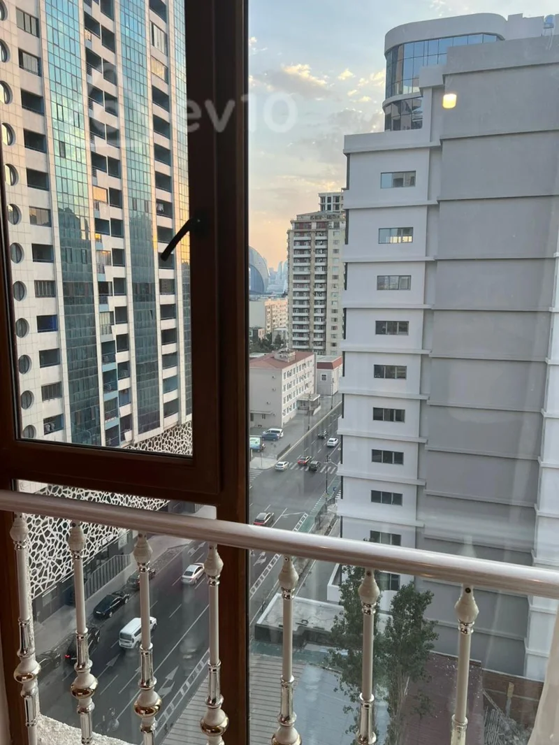 For sale: 4-room apartment (new building), 185 m² — Mənzil, Bakı (7)