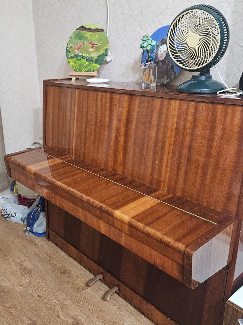 Piano, Belarus, Akustik, İşlənmiş, Ünvandan götürmə — Pianino və digər klaviş alətləri, Bakı (3)