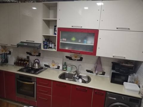 Akril mətbəx mebeli dəsti satılır. 3.5 uzunlugu. Dəst müasir və zövqlü — Mebel