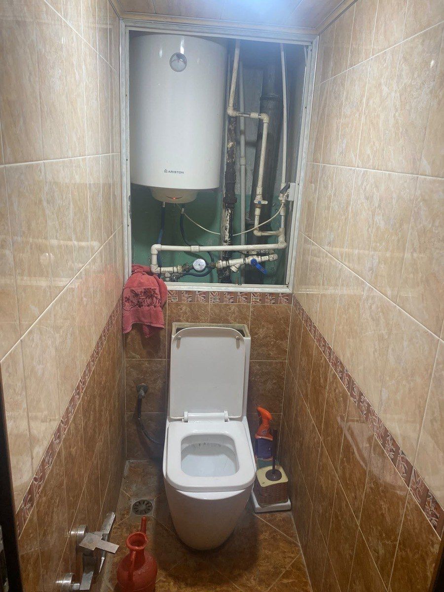 For sale: 2-room apartment (old building), 60 m² — Mənzil, Bakı (4)