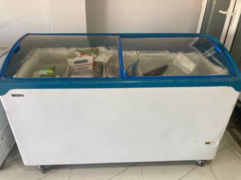 Derin dondurucu satilir 750azn. Unvan Buzovna Nigaz — Dondurucu odalar