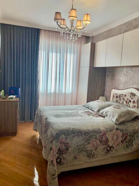 Satılır: 2 otaqlı mənzil, 70 m², 5/12 mərtəbə — Elçin İsmayılov küçəsi — 168 000 ₼ · 2 xonali · 70 m² · 5/12 qavat · Баку · Mənzil Satılır: 2 otaqlı mənzil, 70 m², 5/12 mərtəbə — Elçin İsmayılov küçəsi — Баку