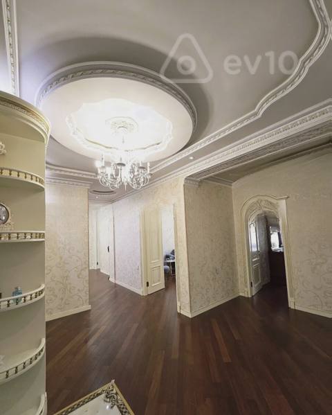4 otaqlı mənzil, 168 m², Ə.Kürçaylı — Zaur — Mənzil