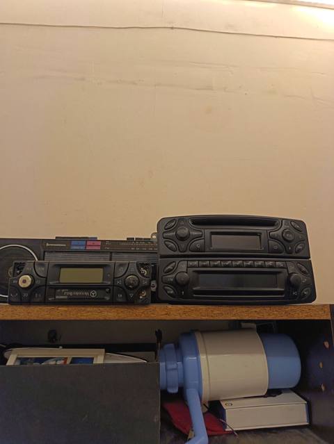 Avtomobil üçün original maqnitola/radio blokları. w203 Şəkillərdə bir — Baku