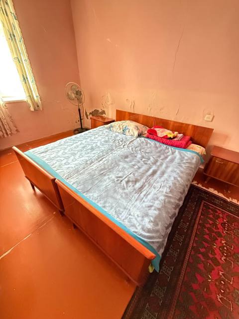 Yataq otağı mebel dəsti satılır. Dəstə iki nəfərlik taxta çarpayı, iki — 200 ₼ · Baku · Yataq otağı mobilya dəstləri Yataq otağı mebel dəsti satılır. Dəstə iki nəfərlik taxta çarpayı, iki — Baku
