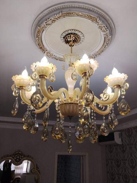 Çılçıraq, 8 lampa, Keramika — 175 ₼ · Сарай · Tavan is?qlar? v? cilc?raqlar Çılçıraq, 8 lampa, Keramika — Сарай