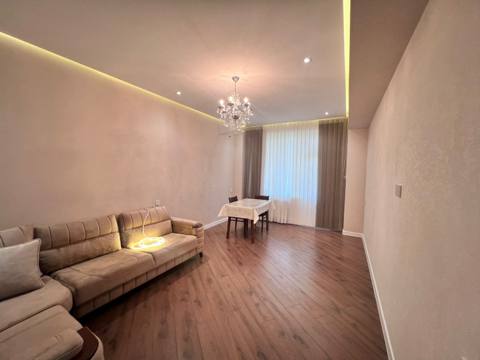 Satılır: 2 otaqlı mənzil, 71 m², 6/12 mərtəbə — Əbdulvahab Salamzadə küçəsi — 207 000 ₼ · 2 бөлмө · 71 m² · 6/12 кабат · Баку, Yasamal · Mənzil Satılır: 2 otaqlı mənzil, 71 m², 6/12 mərtəbə — Əbdulvahab Salamzadə küçəsi — Баку
