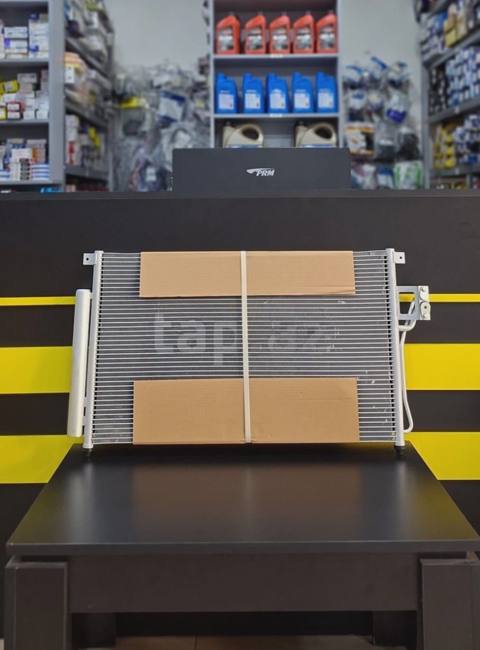 Kondisioner radiatoru Hyundai Santa Fe 2005-2009 — Баку