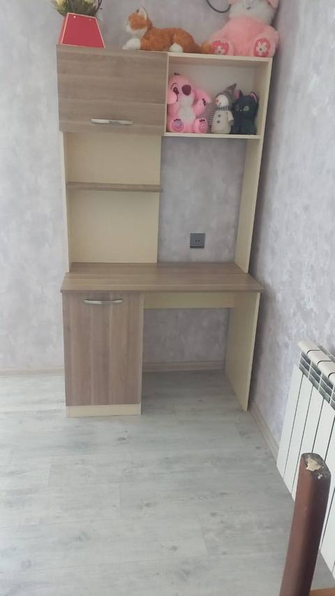 Aynur92 kod9628 Qiymet— 90 AZN Yazı masası satılır Yaxşı vəziyyətdədir — 90 ₼ · Baku · Masalar, stol və stullar Aynur92 kod9628 Qiymet— 90 AZN Yazı masası satılır Yaxşı vəziyyətdədir — Baku