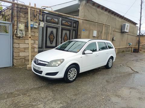 Opel Astra: 1.3 l 2009 il 306000 km Universal — Дигях