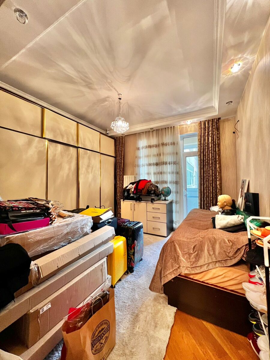 For sale: 4-room apartment (new building), 210 m² — Mənzil, Bakı (11)