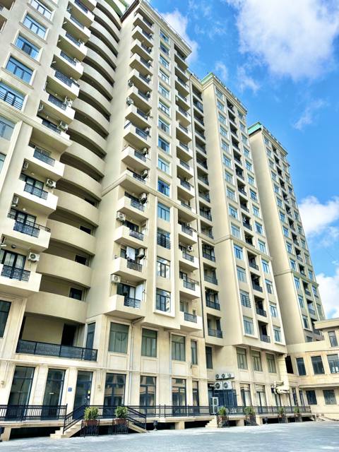 Satılır: 2 otaqlı mənzil, 79 m², 10/17 mərtəbə — Sergey Senyuşkin küçəsi — Баку